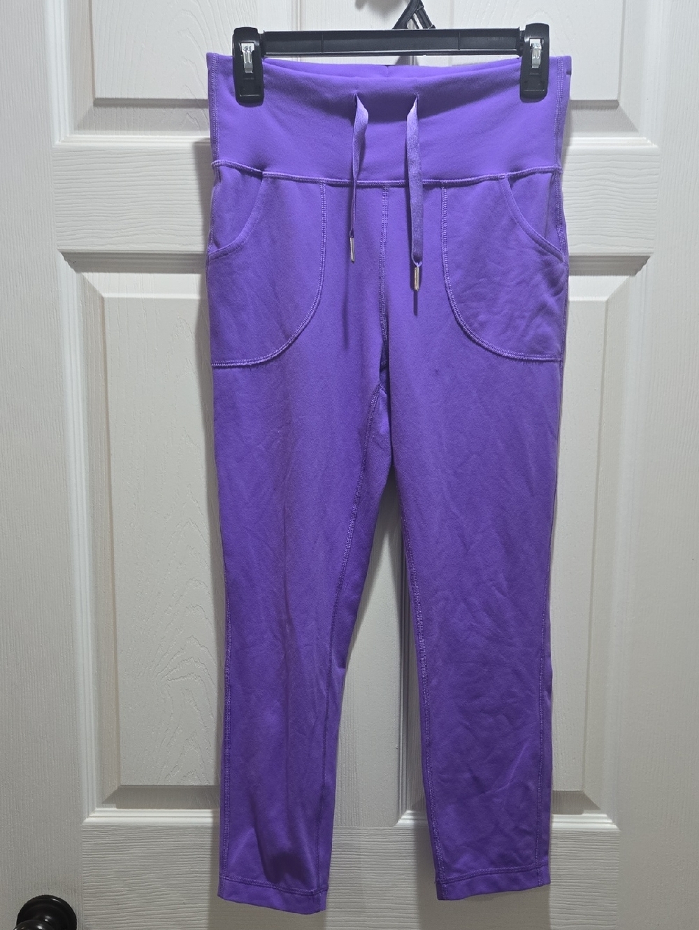 Lululemon Purple Drawstring High-Waist Joggers. Size 6.